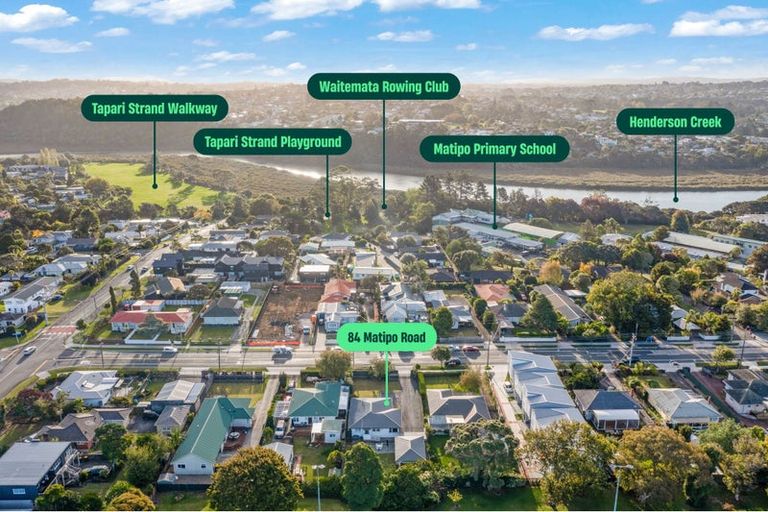Photo of property in 84 Matipo Road, Te Atatu Peninsula, Auckland, 0610