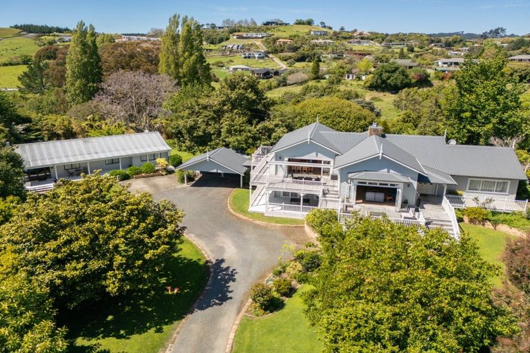 Photo of property in 47 Waikite Road, Welcome Bay, Tauranga, 3112