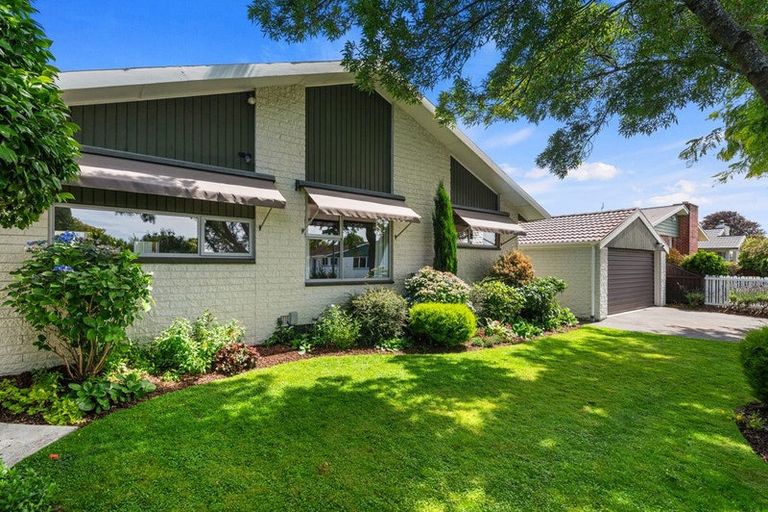 Photo of property in 61 Gladson Avenue, Sockburn, Christchurch, 8042