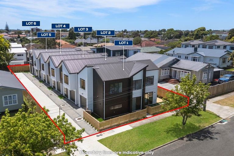 Photo of property in 16f Grande Vue Road, Papatoetoe, Auckland, 2025