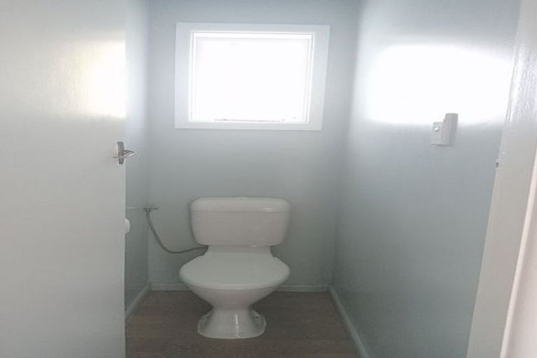 Photo of property in 2/15 Harakeke Street, Riccarton, Christchurch, 8011