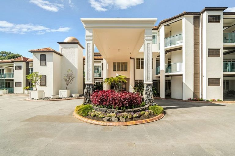 Photo of property in The Sands Apartments, 13/47 The Strand, Takapuna, Auckland, 0622