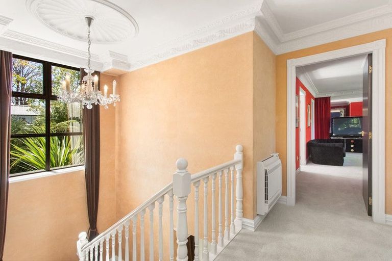 Photo of property in 5 Wood Lane, Fendalton, Christchurch, 8014