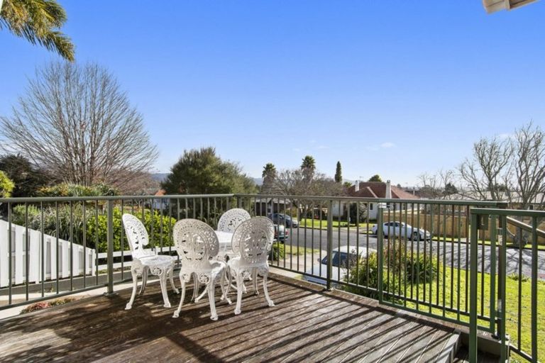 Photo of property in 12 Glen Terrace, Te Puke, 3119