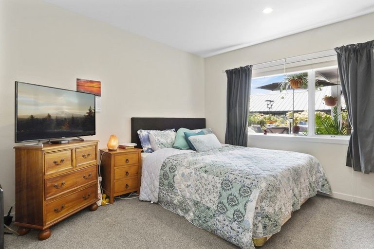 Photo of property in 142 Rowesdale Drive, Ohauiti, Tauranga, 3112