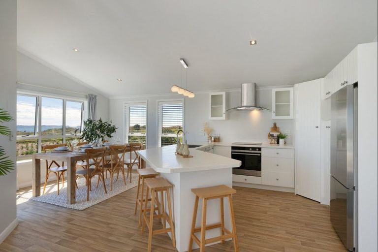 Photo of property in 608a Papamoa Beach Road, Papamoa Beach, Papamoa, 3118