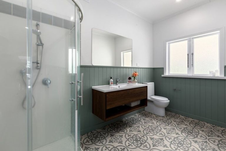 Photo of property in 4 Crossley Street, Katikati, 3129