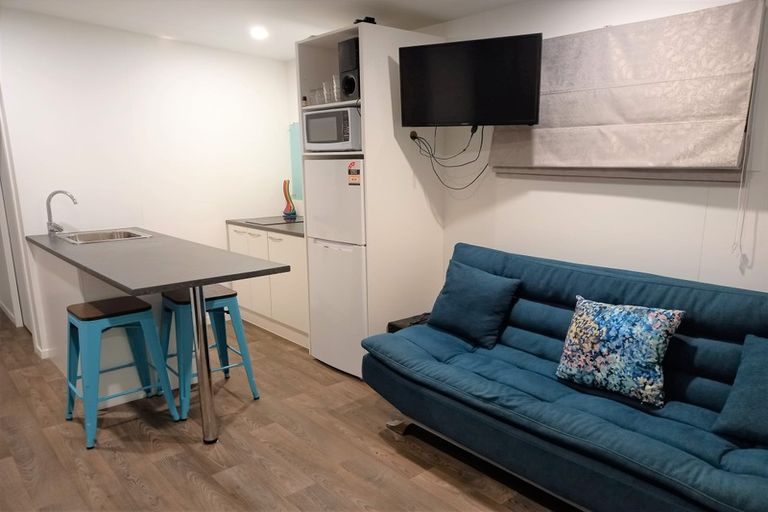 Photo of property in 1407 Caroline Road, Mayfair, Hastings, 4122