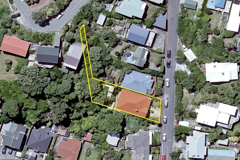 Photo of property in 7 Knoll Street, Island Bay, Wellington, 6023