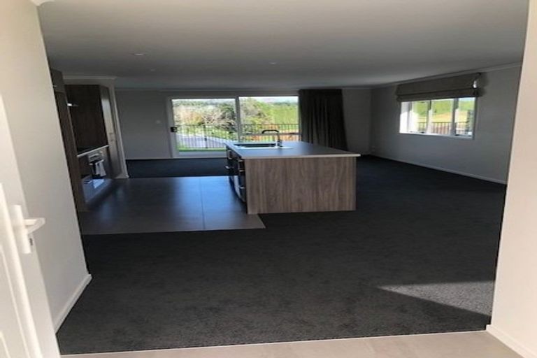 Photo of property in 31 Pioneer Crescent, Omokoroa, 3114