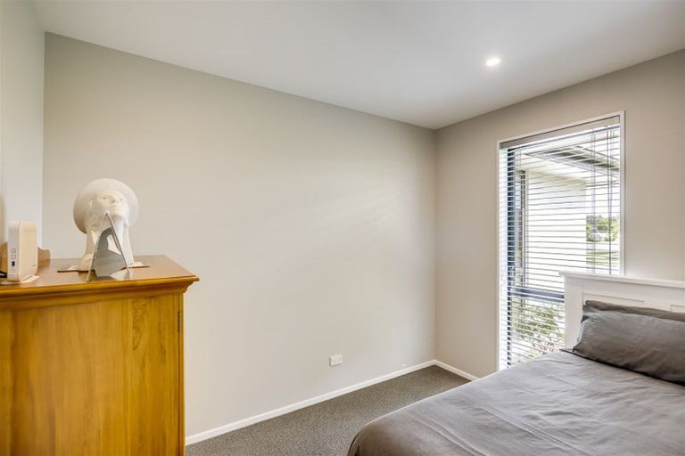 Photo of property in 16 Kapiti Drive, Poraiti, Napier, 4112