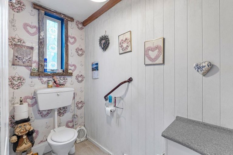 Photo of property in 32 Cuba Street, Marton, 4710