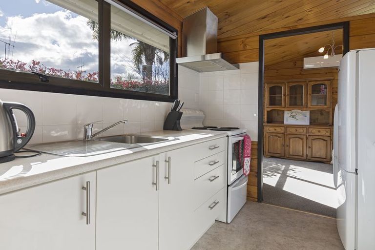 Photo of property in 393 Ngatai Road, Bellevue, Tauranga, 3110