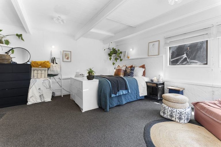 Photo of property in 12b Wheeler Place, Upper Vogeltown, New Plymouth, 4310