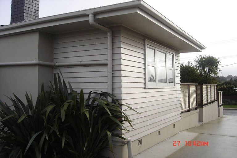 Photo of property in 20 Harrington Road, Henderson, Auckland, 0610