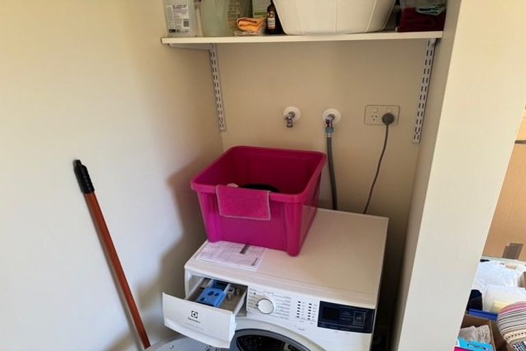 Photo of property in 17 Valentine Road, Bridge Pa, Hastings, 4175