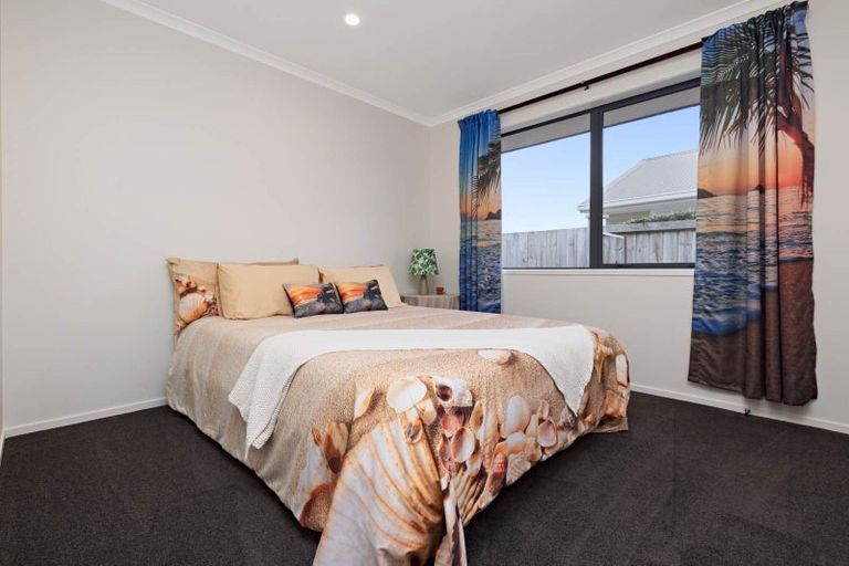 Photo of property in 10 Sophora Place, Papamoa Beach, Papamoa, 3118