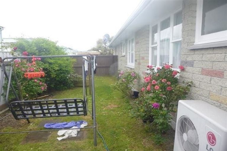 Photo of property in 37-39 Gordon Street, Avalon, Lower Hutt, 5011