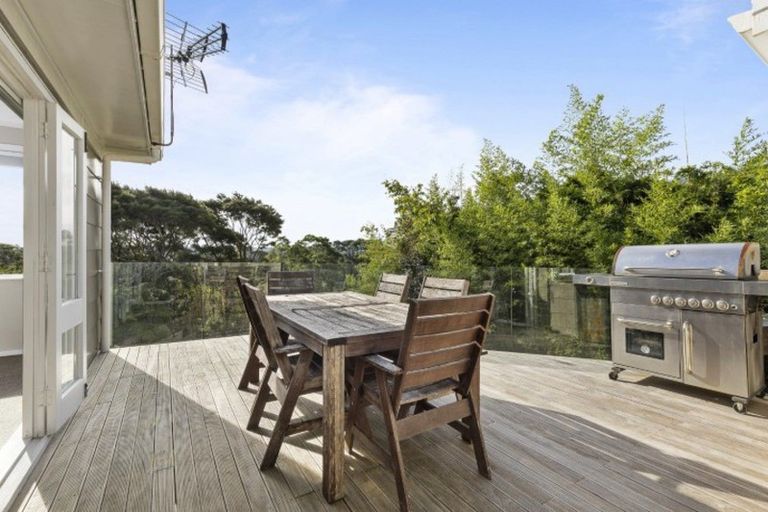 Photo of property in 206 Upper Harbour Drive, Greenhithe, Auckland, 0632