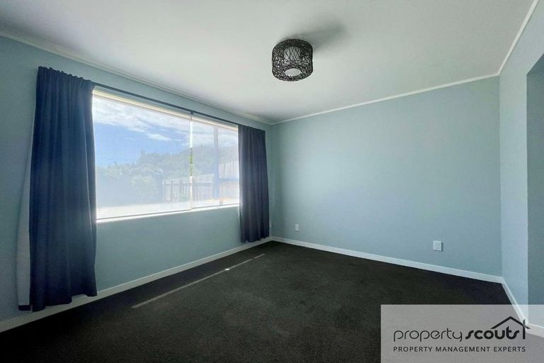 Photo of property in 15a Naumai Place, Spotswood, New Plymouth, 4310