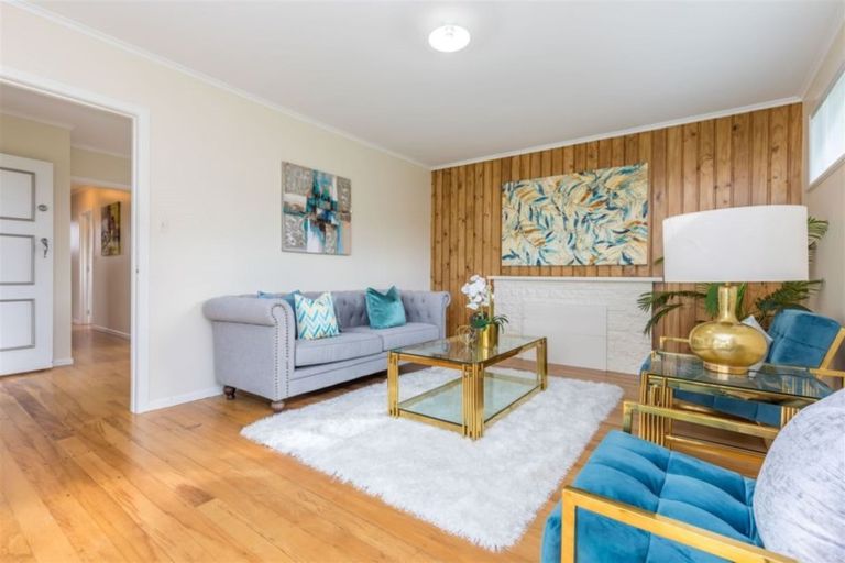 Photo of property in 594 Glenfield Road, Bayview, Auckland, 0629