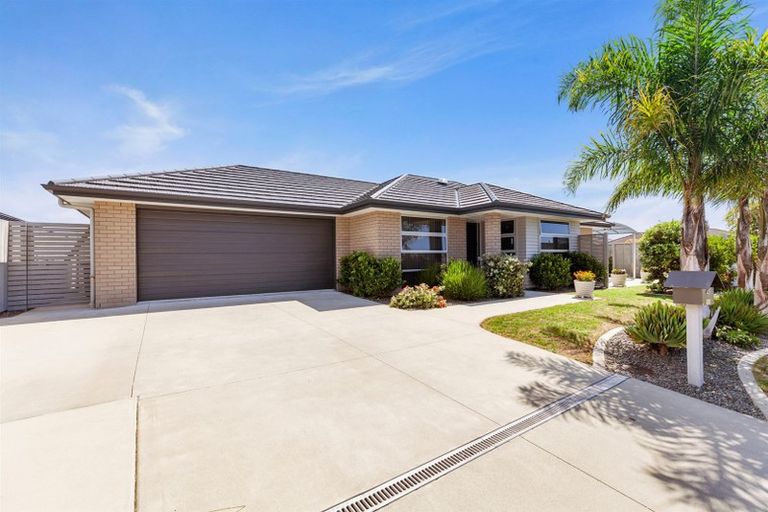 Photo of property in 48 Blanche Road, Papamoa Beach, Papamoa, 3118