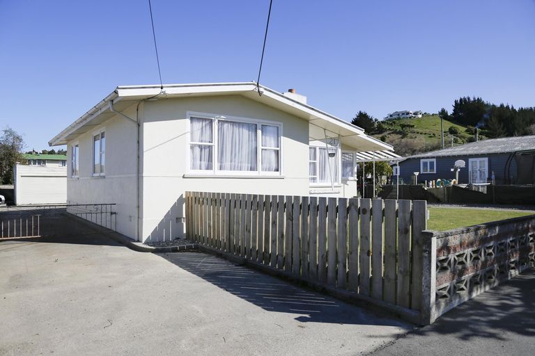 Photo of property in 21 Raglan Street, Oamaru North, Oamaru, 9400