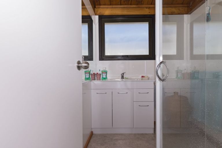 Photo of property in 393 Ngatai Road, Bellevue, Tauranga, 3110