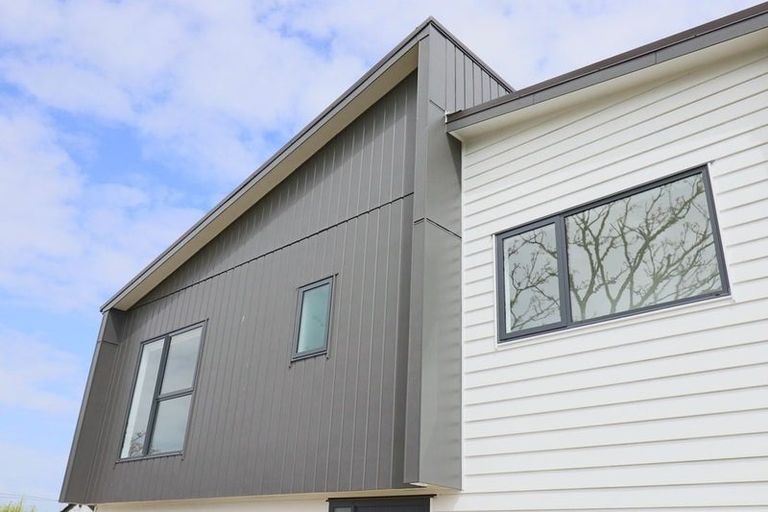 Photo of property in 62a Glenmore Road, Sunnyhills, Auckland, 2010