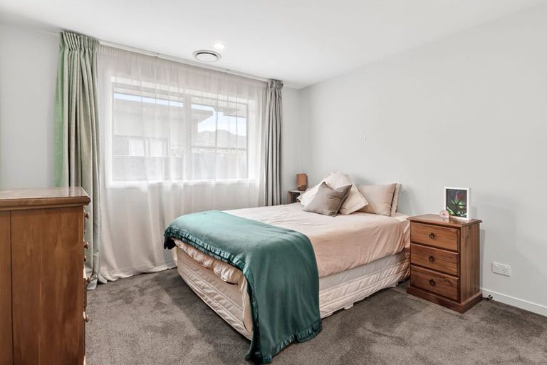 Photo of property in 9 Brewster Crescent, Lake Hawea, Wanaka, 9382