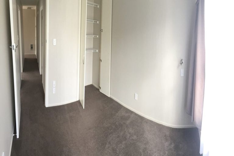 Photo of property in 14 Felstead Street, Birkenhead, Auckland, 0626