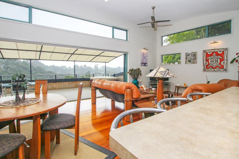 Photo of property in 8 Scoresby Street, Opua, 0200