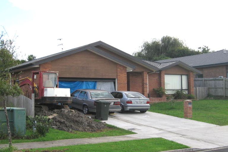 Photo of property in 20 Semillon Avenue, Henderson, Auckland, 0612