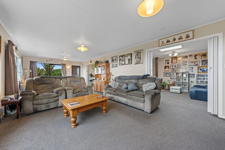 Photo of property in 177 Wairere Road, Waitakere, Henderson, 0782