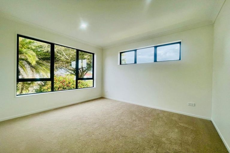 Photo of property in 8a Neems Place, Manurewa, Auckland, 2102