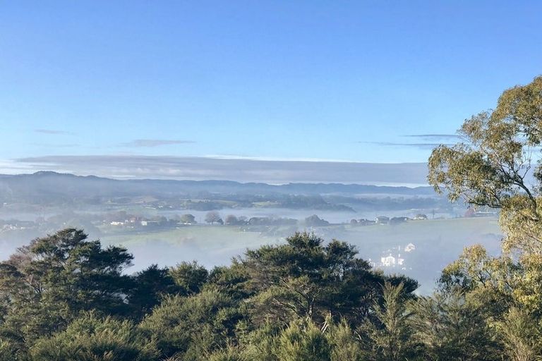 Photo of property in 7 Broomfields Road, Whitford, Howick, 2571