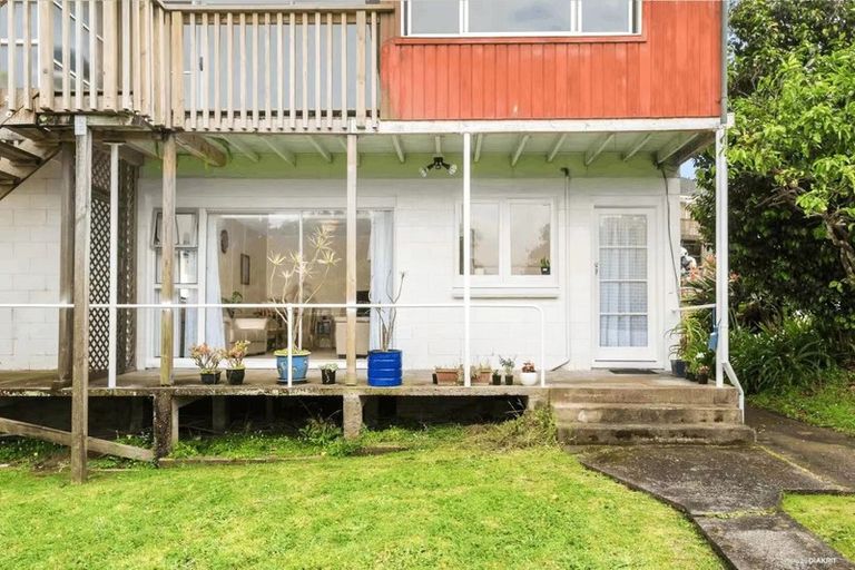 Photo of property in 3/18 Fowler Street, Northcote, Auckland, 0627