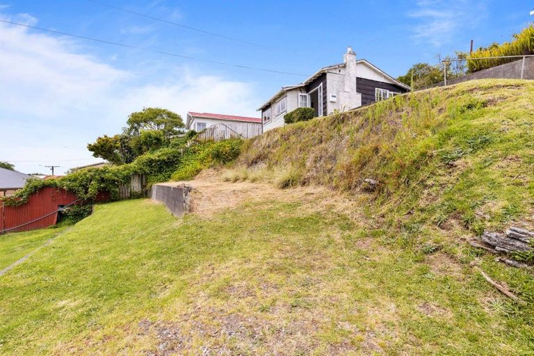 Photo of property in 69 Grey Street, Waitara, 4320