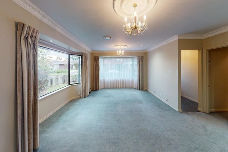 Photo of property in 53 Clifton Terrace, Fitzherbert, Palmerston North, 4410