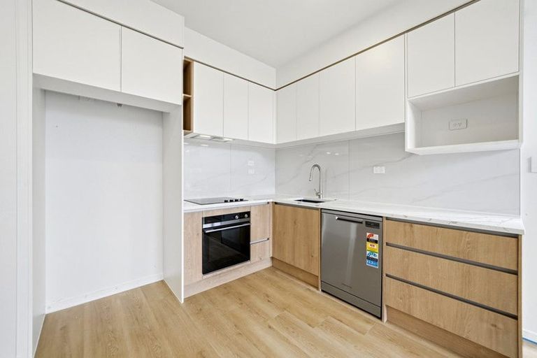 Photo of property in 14 Kopu Road, Orewa, 0931