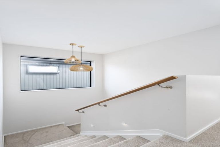 Photo of property in 54c Chilcott Road, Henderson, Auckland, 0612