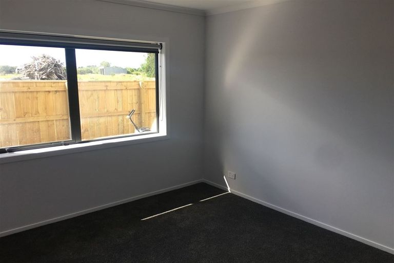 Photo of property in 6 Molesworth Street, Taita, Lower Hutt, 5011