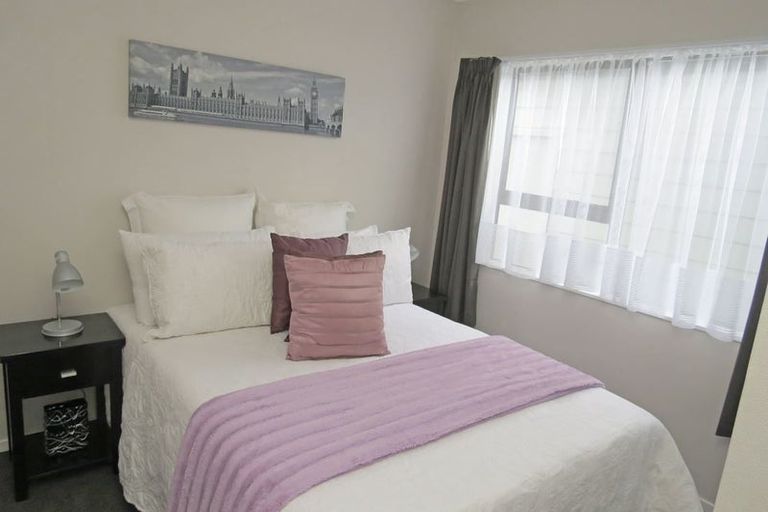 Photo of property in 75a Willis Road, Papakura, 2110