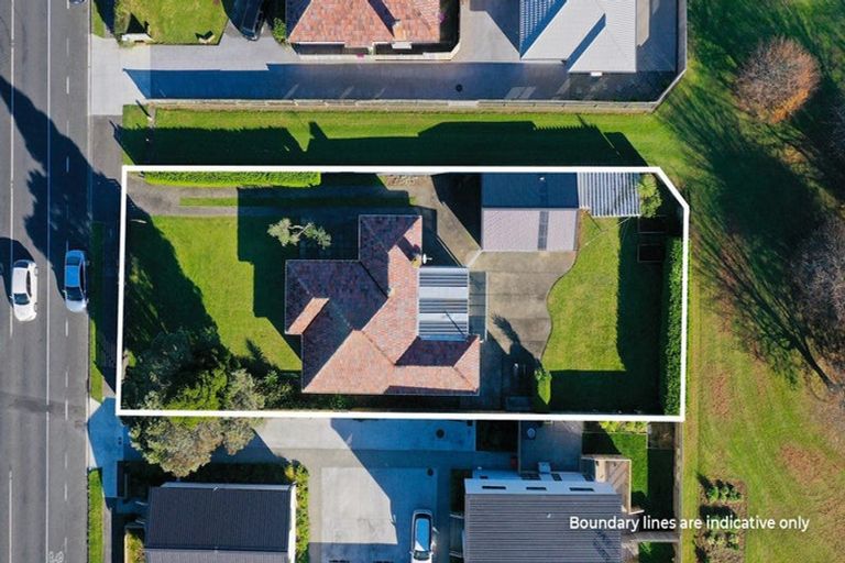 Photo of property in 35 Upjohn Street, Brooklands, New Plymouth, 4310