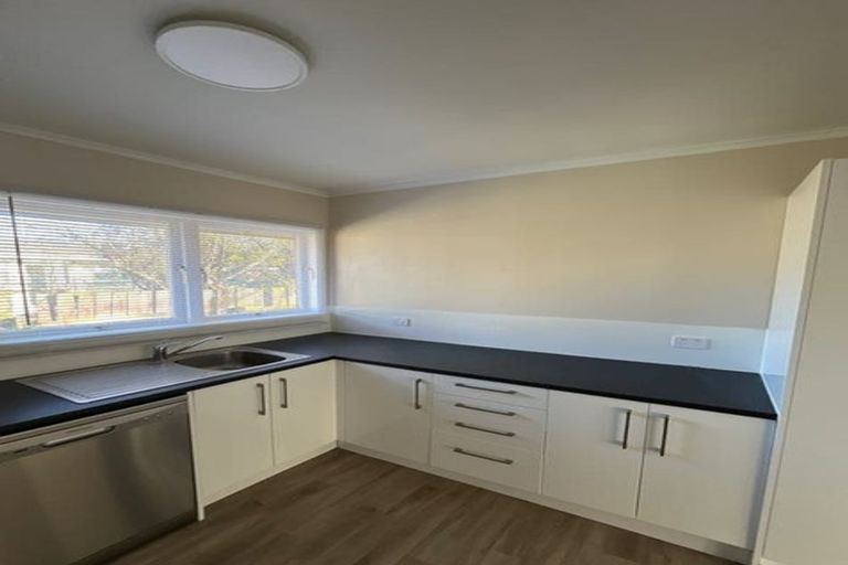 Photo of property in 1063a Fergusson Drive, Clouston Park, Upper Hutt, 5018