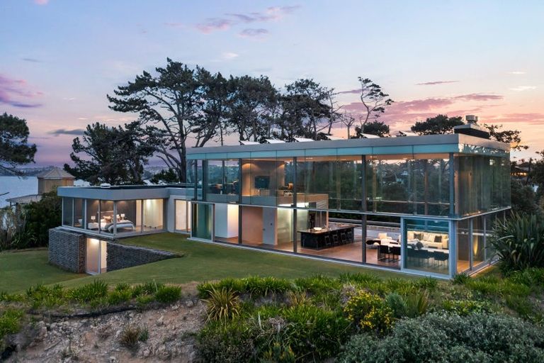 Photo of property in 76 Cliff Road, Torbay, Auckland, 0630