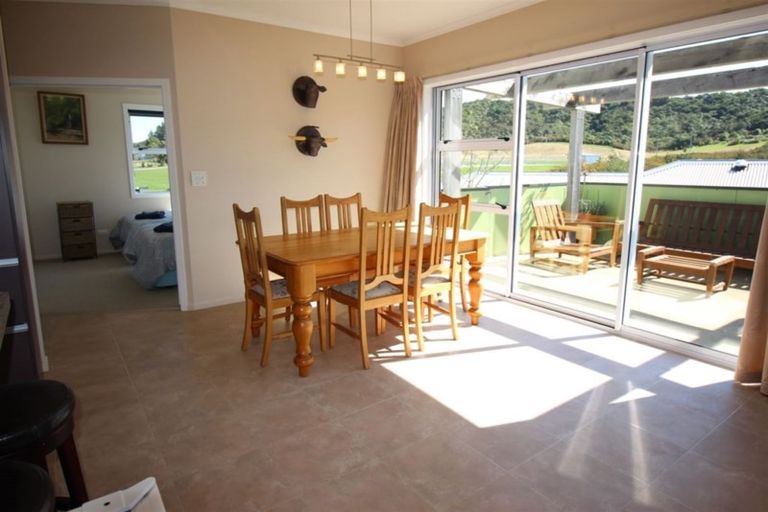 Photo of property in 25 Admiralty Place, Waikawa, Picton, 7220