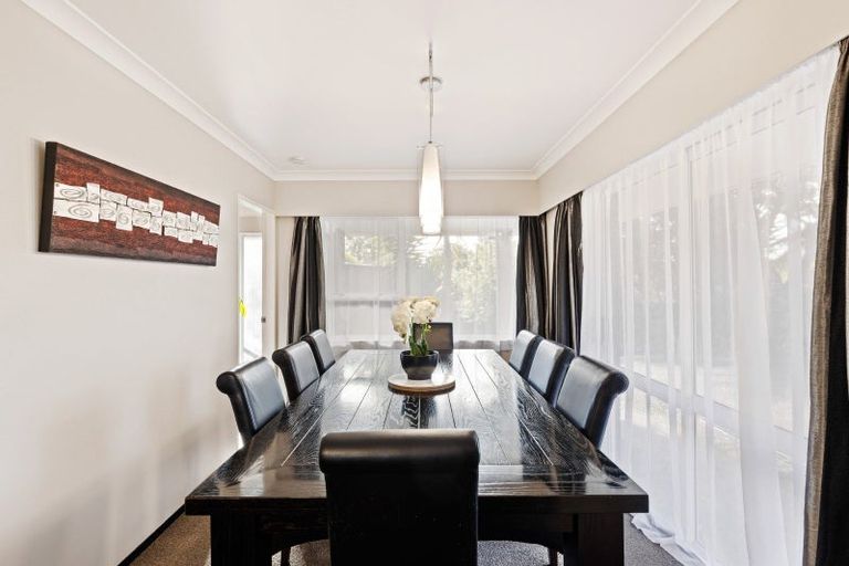 Photo of property in 4 Cargill Place, Frankleigh Park, New Plymouth, 4310