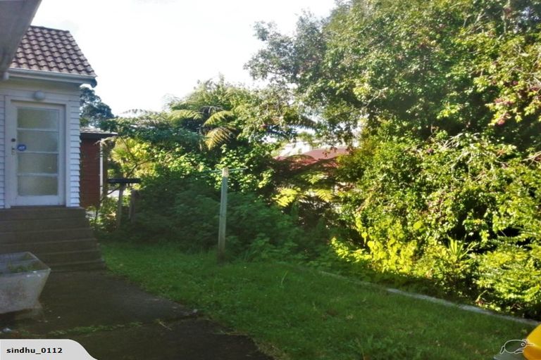 Photo of property in 44 Hutchinson Avenue, New Lynn, Auckland, 0600