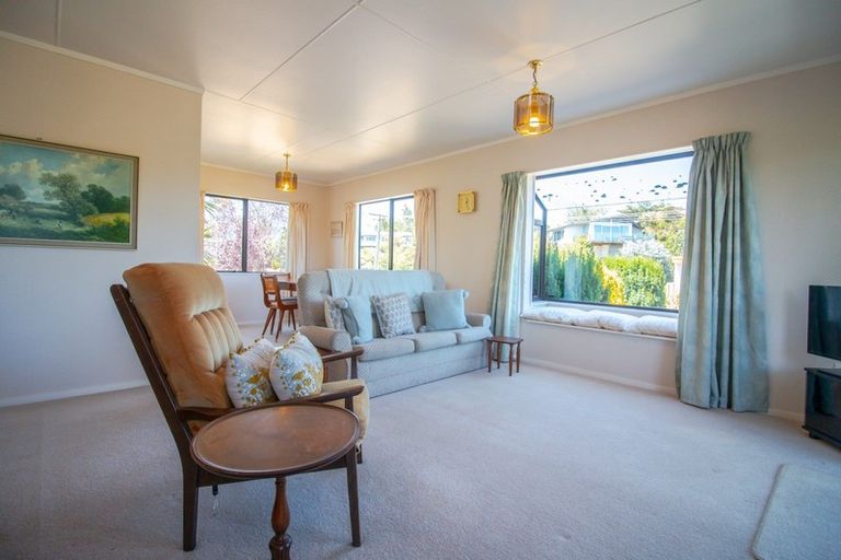 Photo of property in 2/6 Kowhai Road, Rainbow Point, Taupo, 3330